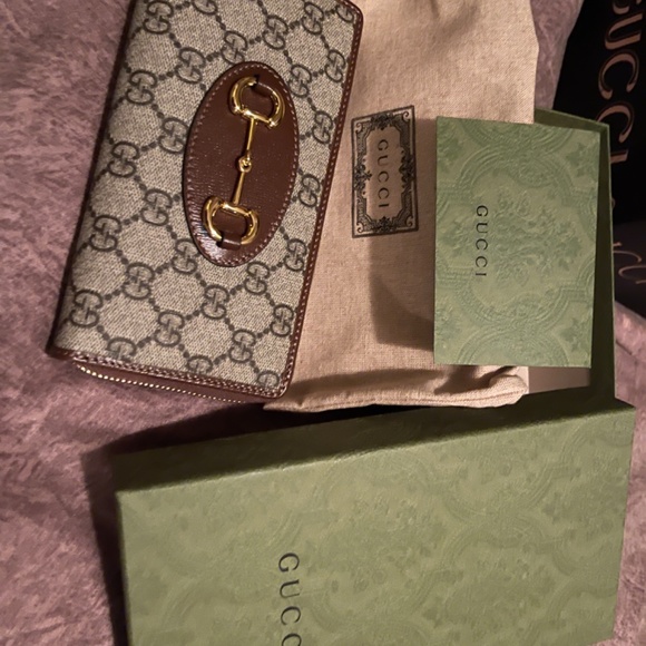 Vintage Gucci Plus Ophidia Supreme Wallet, GG Logo  Gucci wallet. Brand new. Never used. Gucci selling for $780 plus tax.
